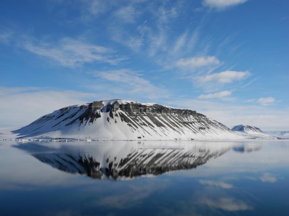 Alrededor de Spitsbergen - Kvitya, En el reino del oso polar y el hielo