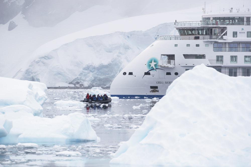 Explorador Antrtico, Navegacin y Vuelo