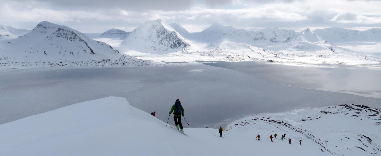 Alpine Peaks of Spitsbergen, Ski & Sail