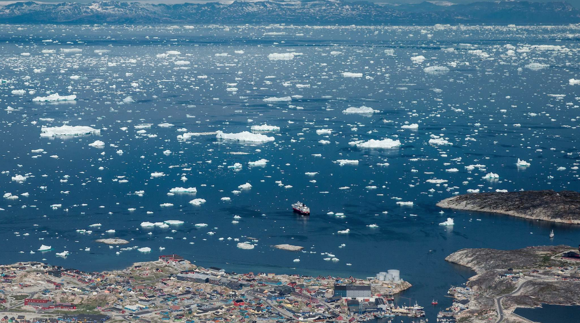 Disko Bay Exploration - Ice, whales & mountains