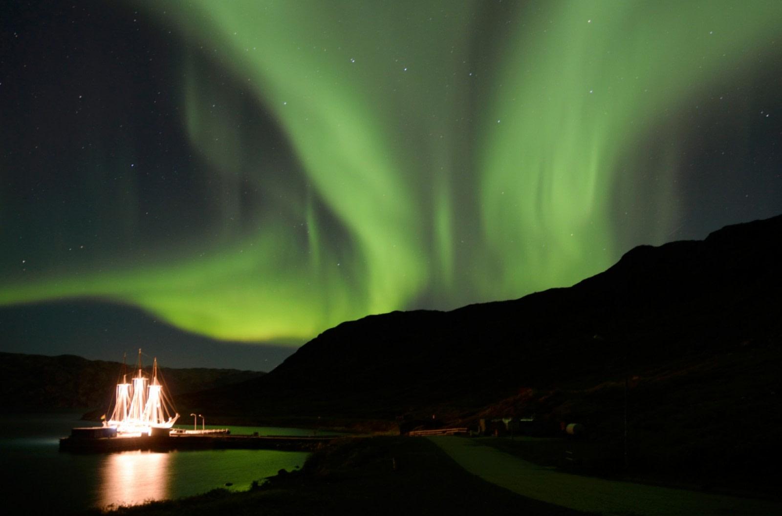 East Greenland - Scoresby Sund - Iceland, Aurora Borealis, Fly & Sail