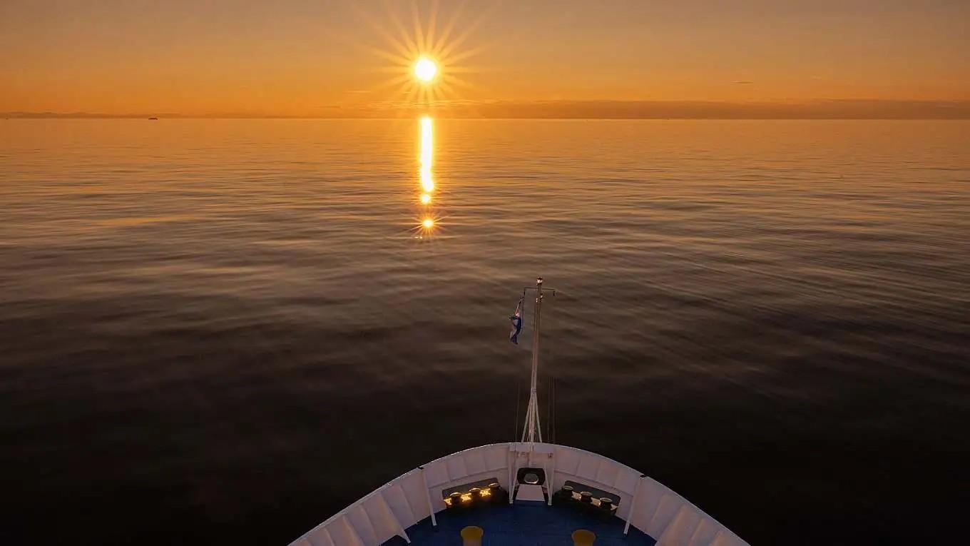 Isla de Ellesmere y el Norte de Groenlandia: Viaje a la Cima del Mundo
